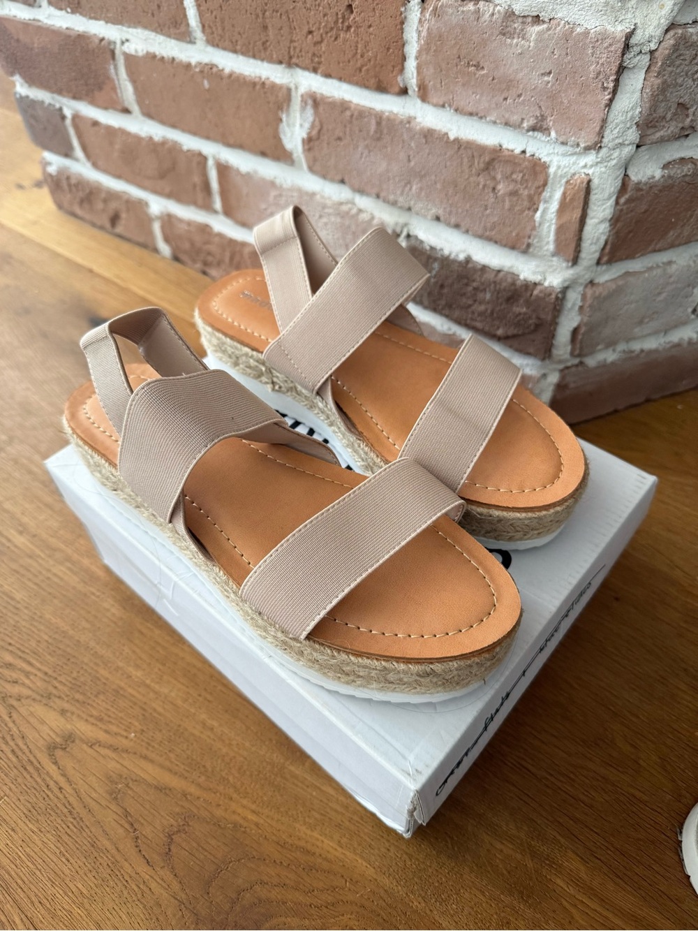 Madden Girl Neutral Beige Elastic-Strap Platform Sandals